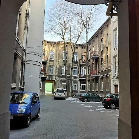 Star Center Apartment *